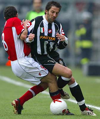 维尔茨数据：4次射门制造对方1次乌龙球，送3次关键传球（维尔茨表现：4次射门造成1粒乌龙，送出3次关键传球）