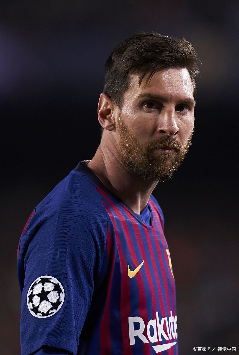 安东内拉晒为蒂亚戈庆生照，举办了一个巴萨主题生日派对（安东内拉晒出蒂亚戈生日照：巴萨主题派对热闹举行）