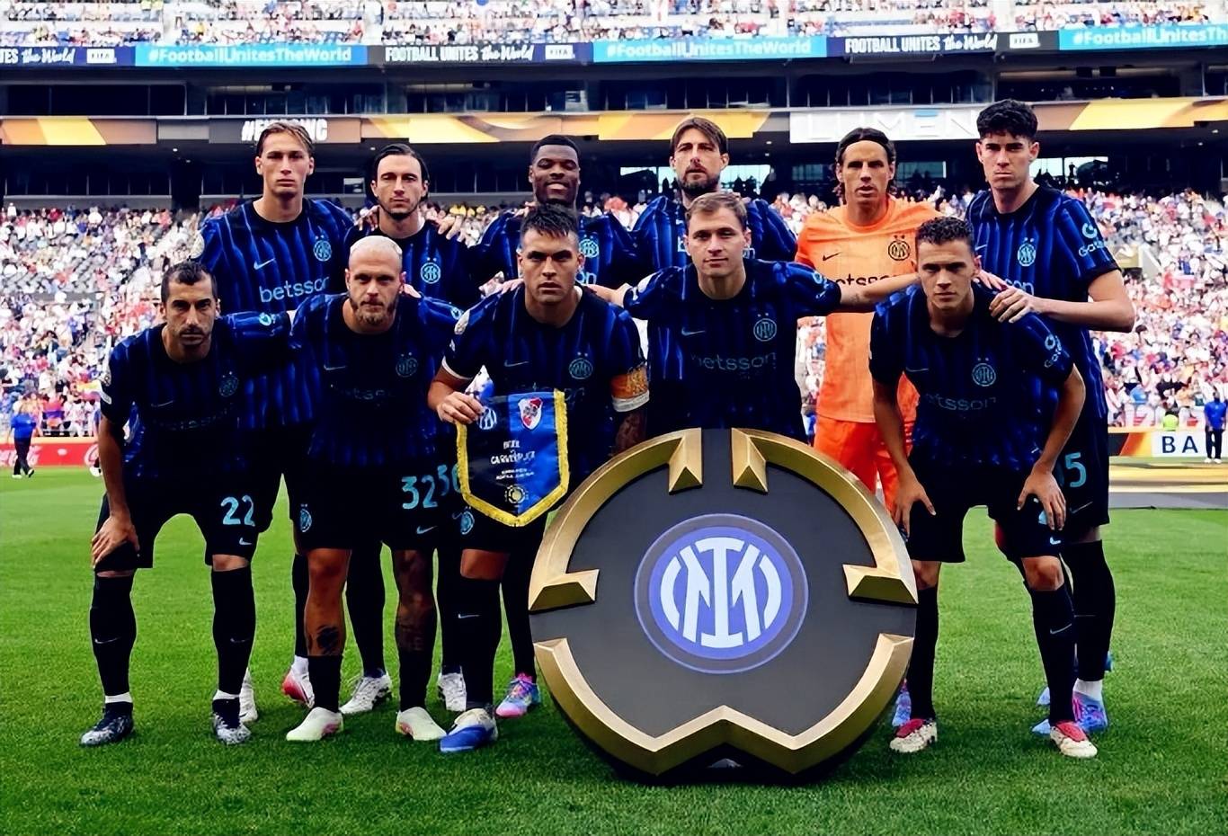 湖记发文：詹姆斯本可以延续纪录，但他做了正确选择赢得比赛（湖人记者：詹姆斯本可续写纪录，却选择正确决策助队赢球）