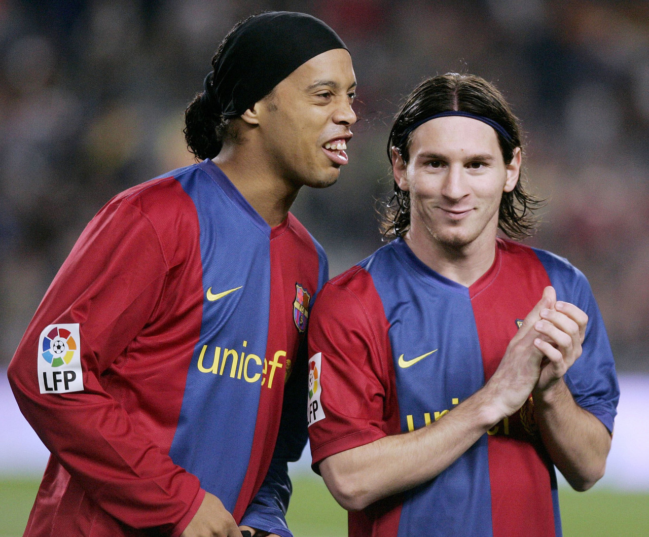 意天空：罗马已就齐尔克泽与曼联谈判，双方每天都在进行对话（意天空：罗马与曼联就齐尔克泽转会磋商，双方保持每日沟通）