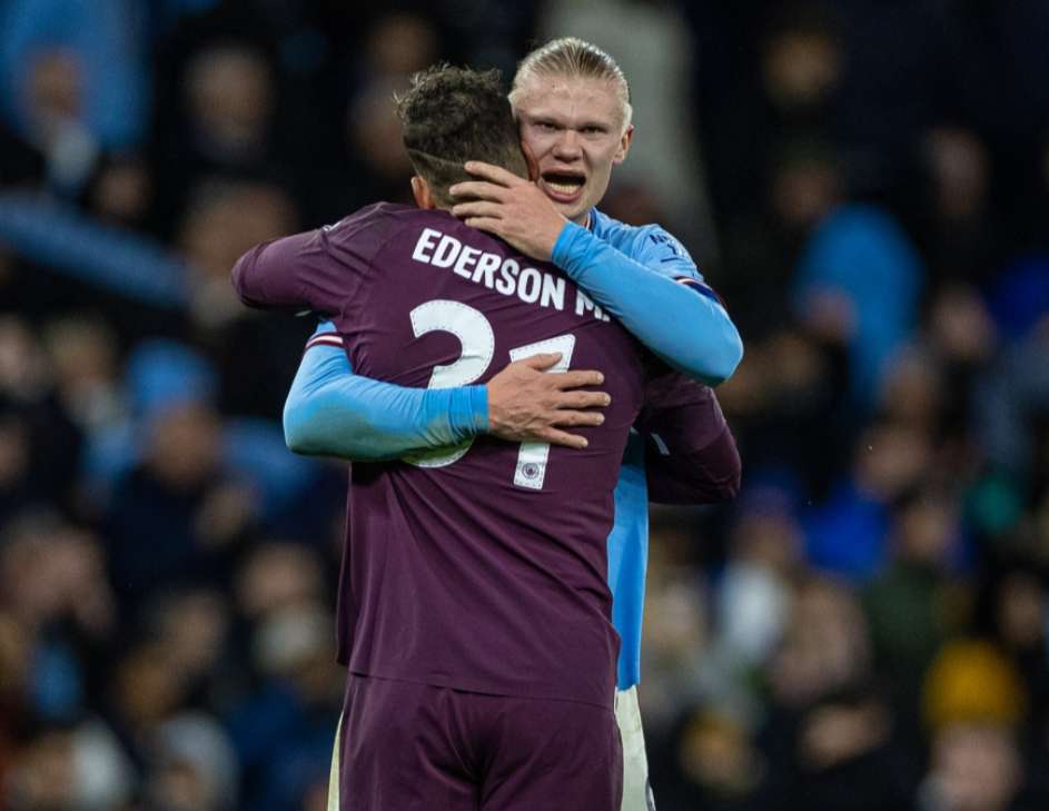 西甲：巴萨4-1大胜瓦伦西亚（西甲战报：巴萨4-1击败瓦伦西亚）