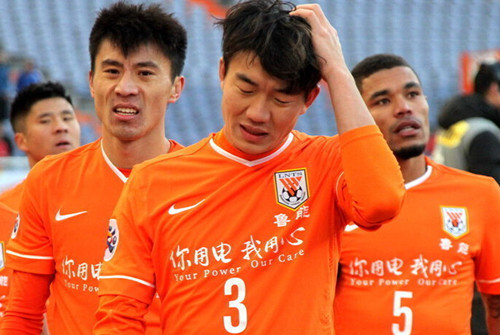 大连梭鱼湾足球场本赛季中超联赛观众总人数达874...（大连梭鱼湾球场本季中超观赛总人数已达874...）