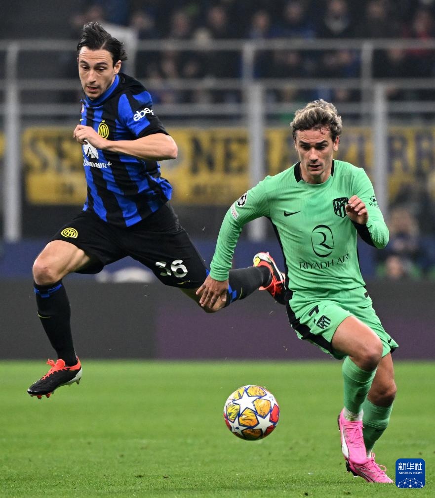 马卡：弗里克希望球队有更多休息，因此取消欧冠赛前踩场训练（马卡：为给球队更多休息，弗里克取消欧冠赛前踩场训练）