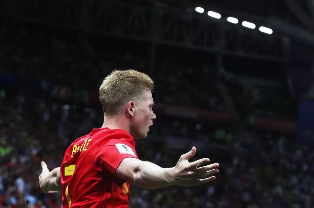 字母哥超强攻防两端统治比赛（字母哥两端发力统治全场）